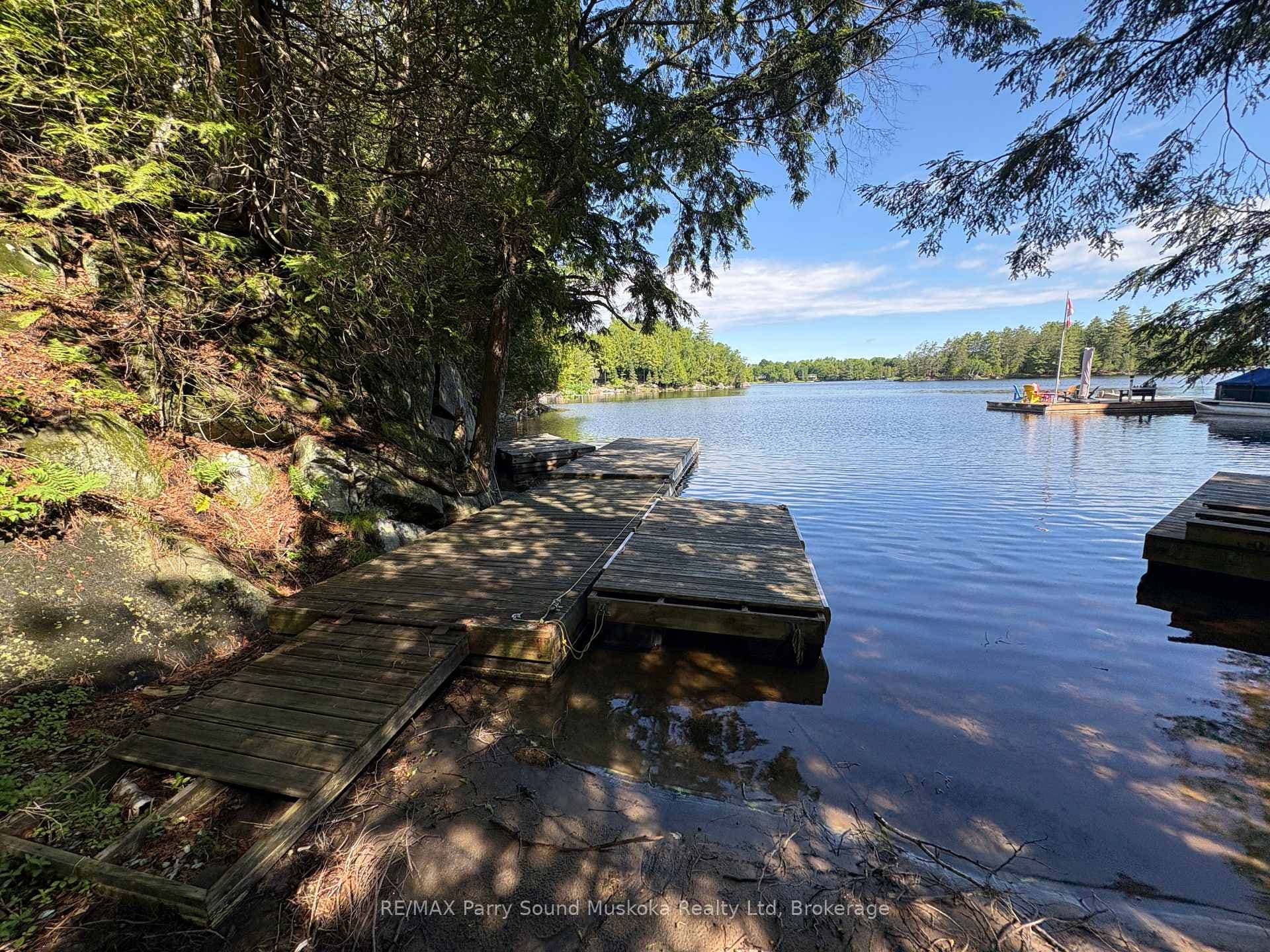 85 Sunnyshore Park Drive photo 1