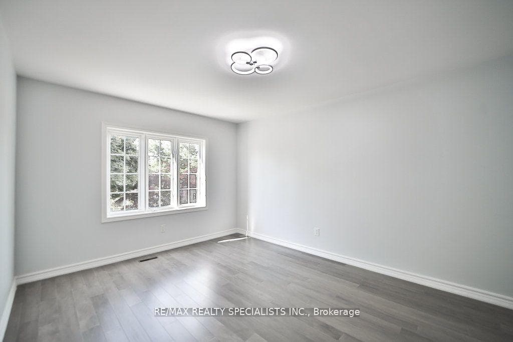 95 Luba Avenue photo 22