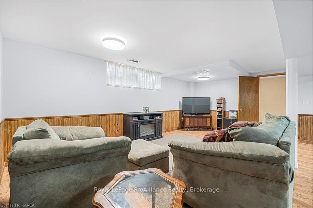 67 BRISCOE Street photo 25