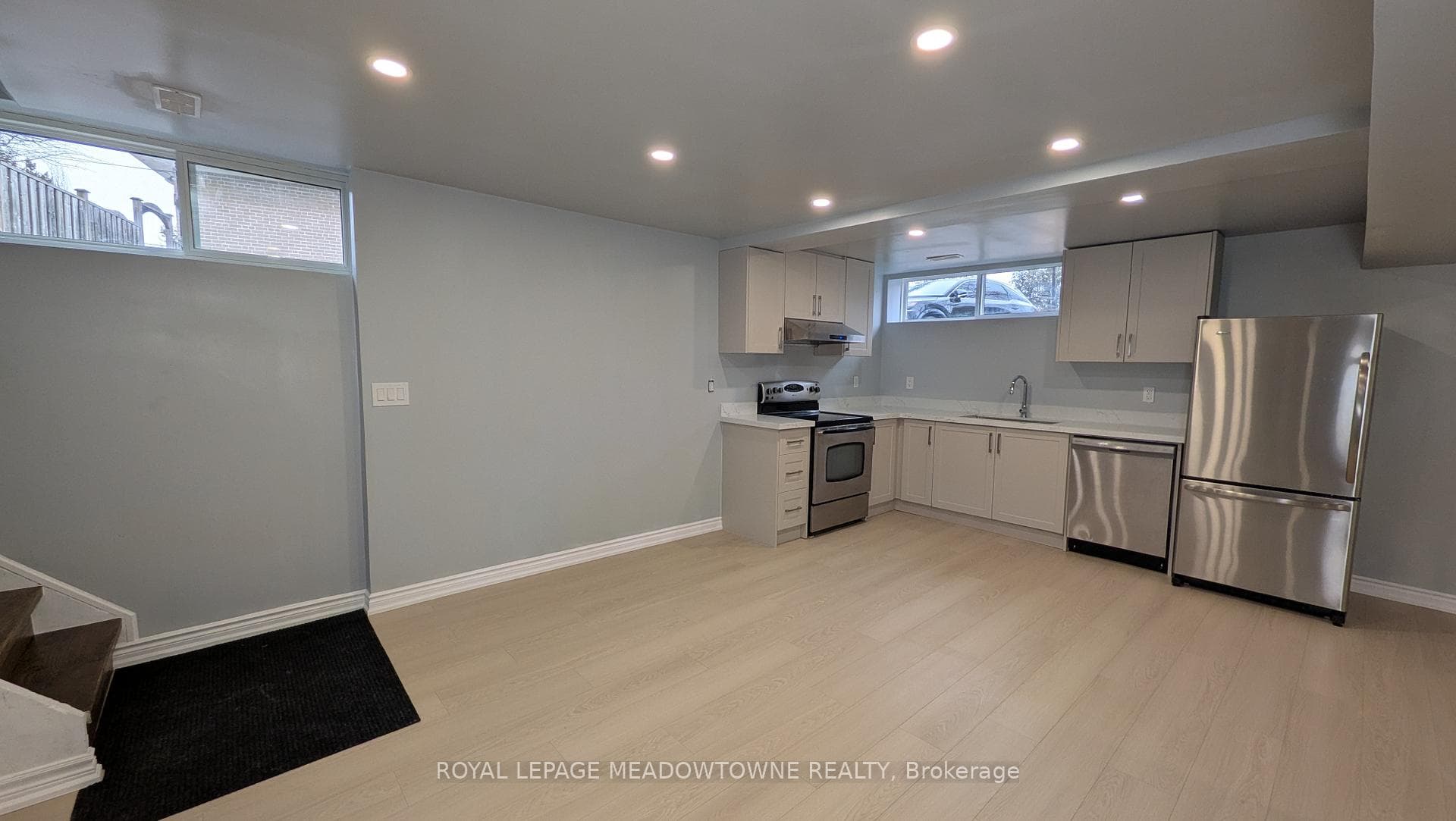 104 Lynedock Crescent photo 6