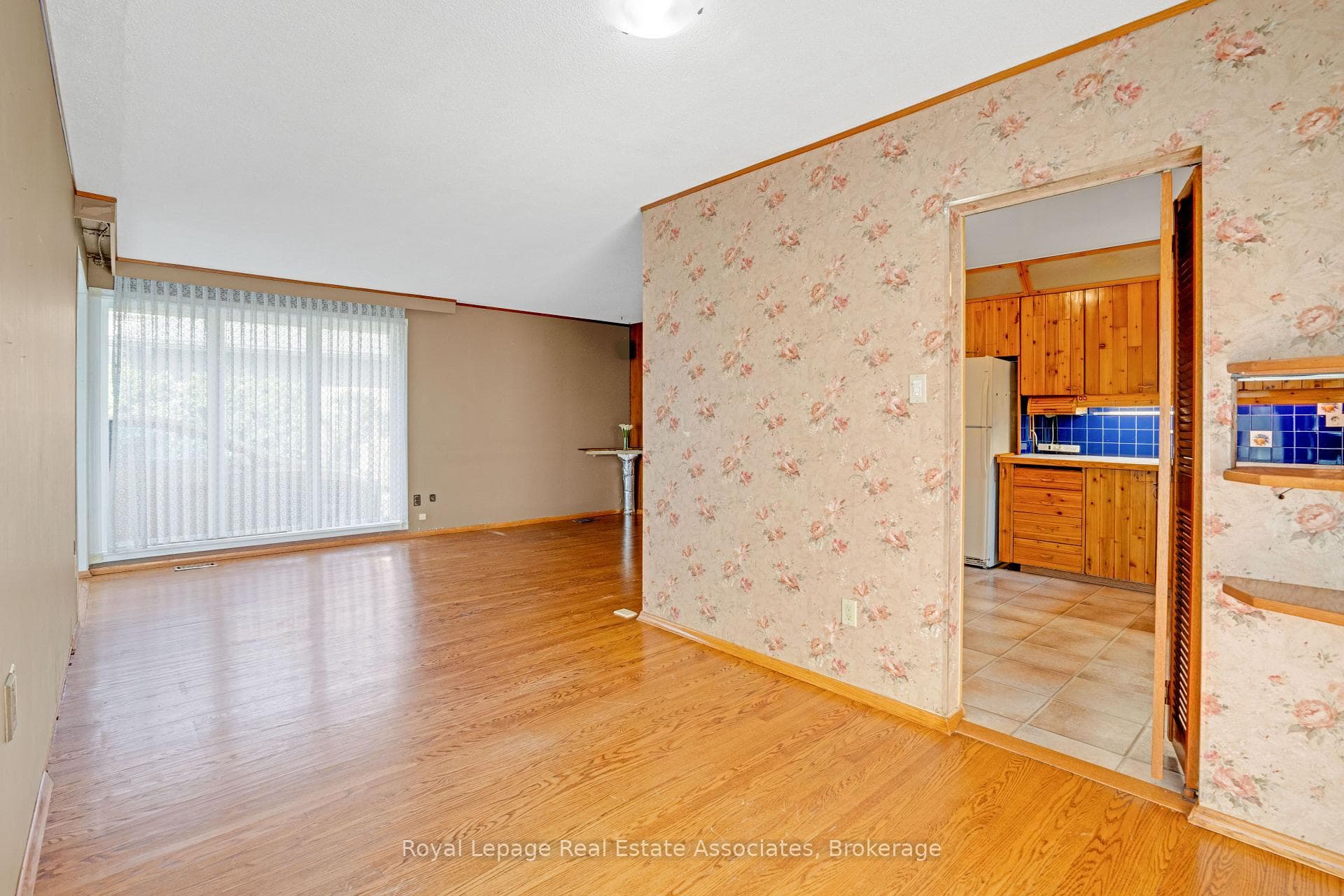 502 Falgarwood Drive photo 7