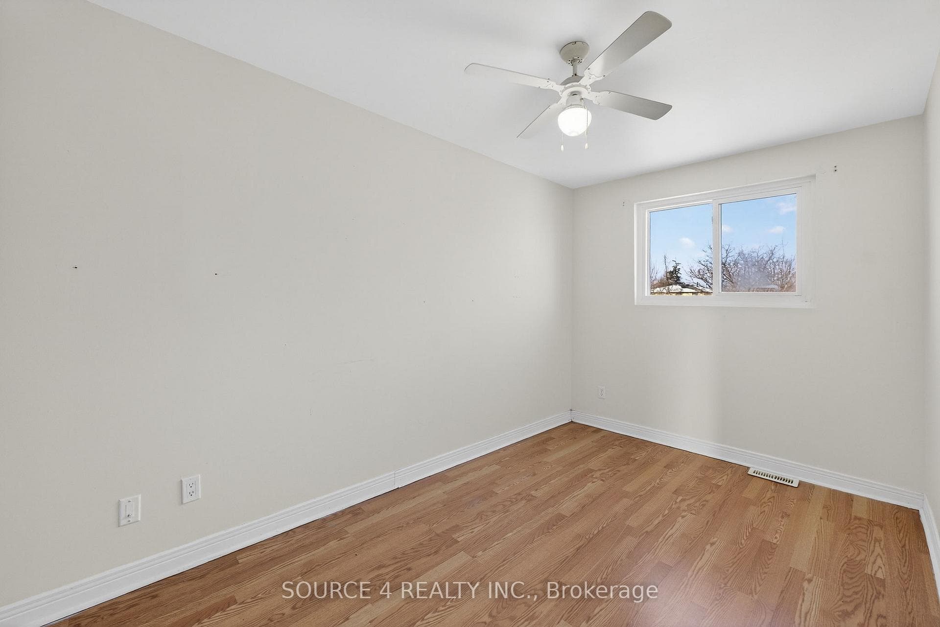70 Griselda Crescent photo 14