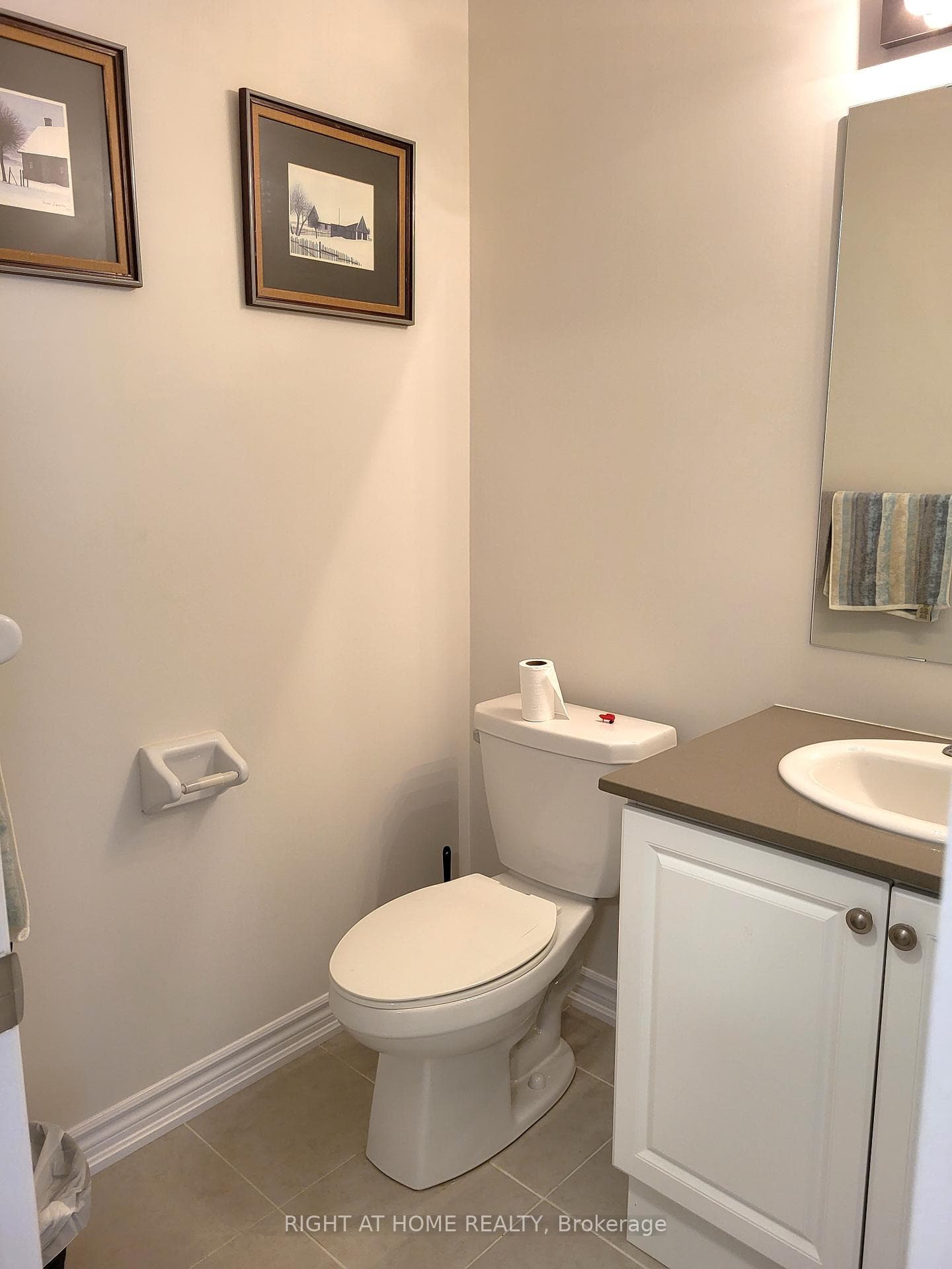 490 Beresford Path Unit 7 photo 21