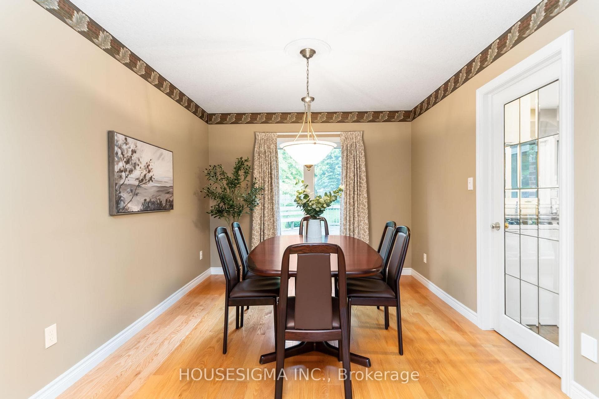 434 Stonehaven Place photo 8