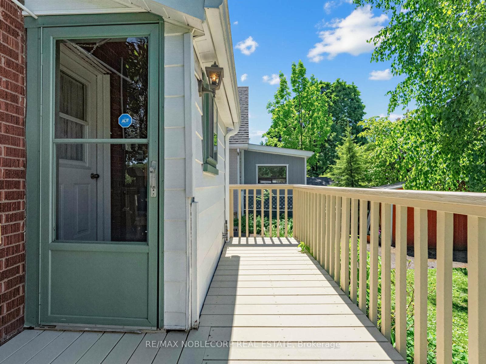 12 Bagot Street photo 23