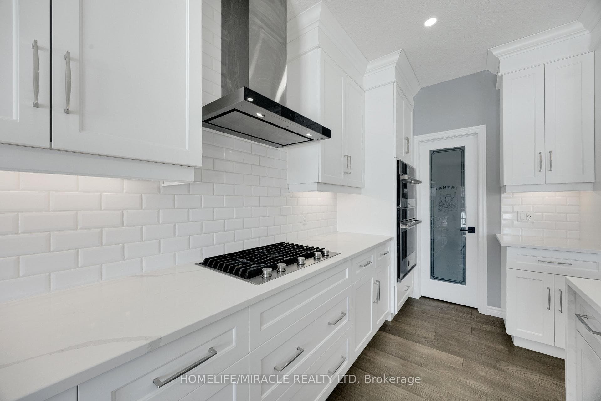 78 Matheson Crescent photo 18