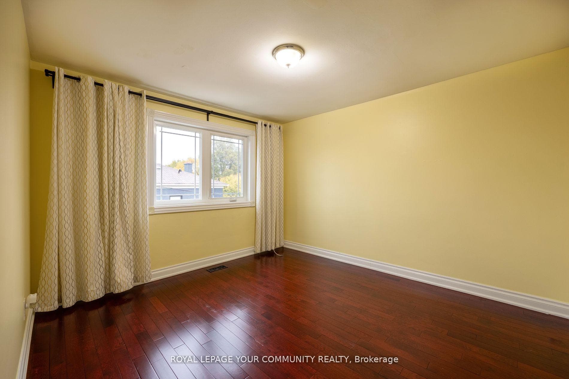 15 Brigham Court photo 16