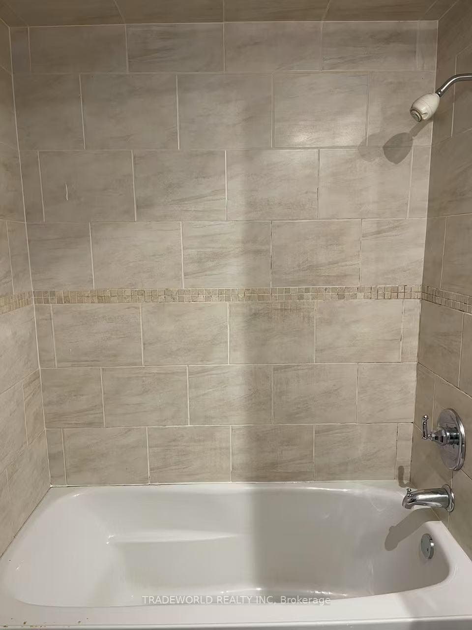 39 Oriole Parkway Unit 2 photo 7