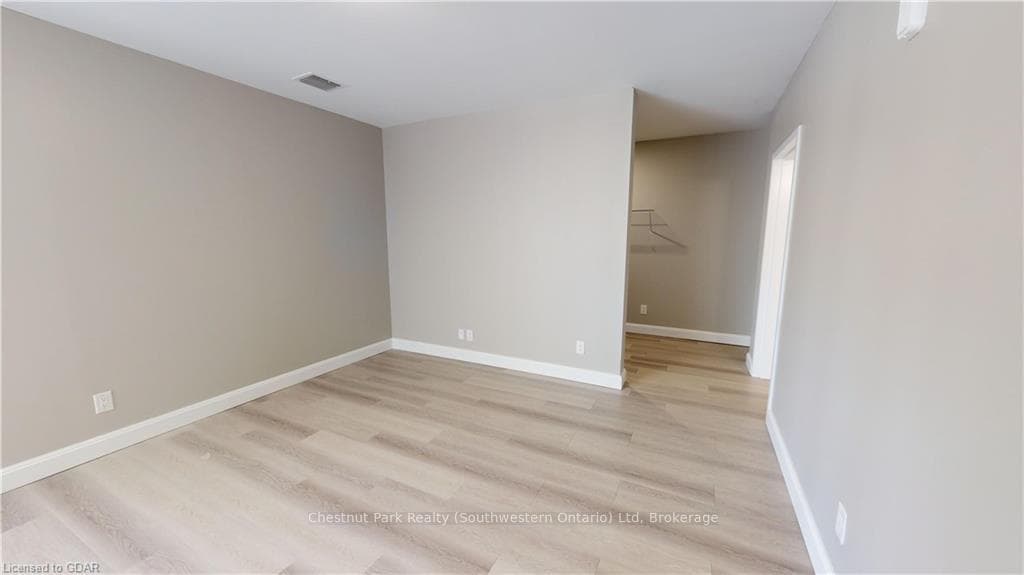 2 QUEBEC Street Unit 205 photo 11