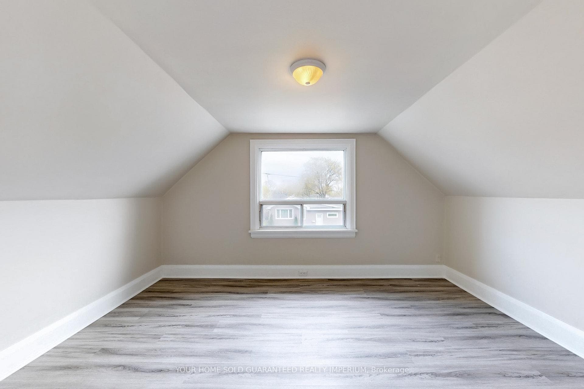 224 Beatty Avenue photo 13