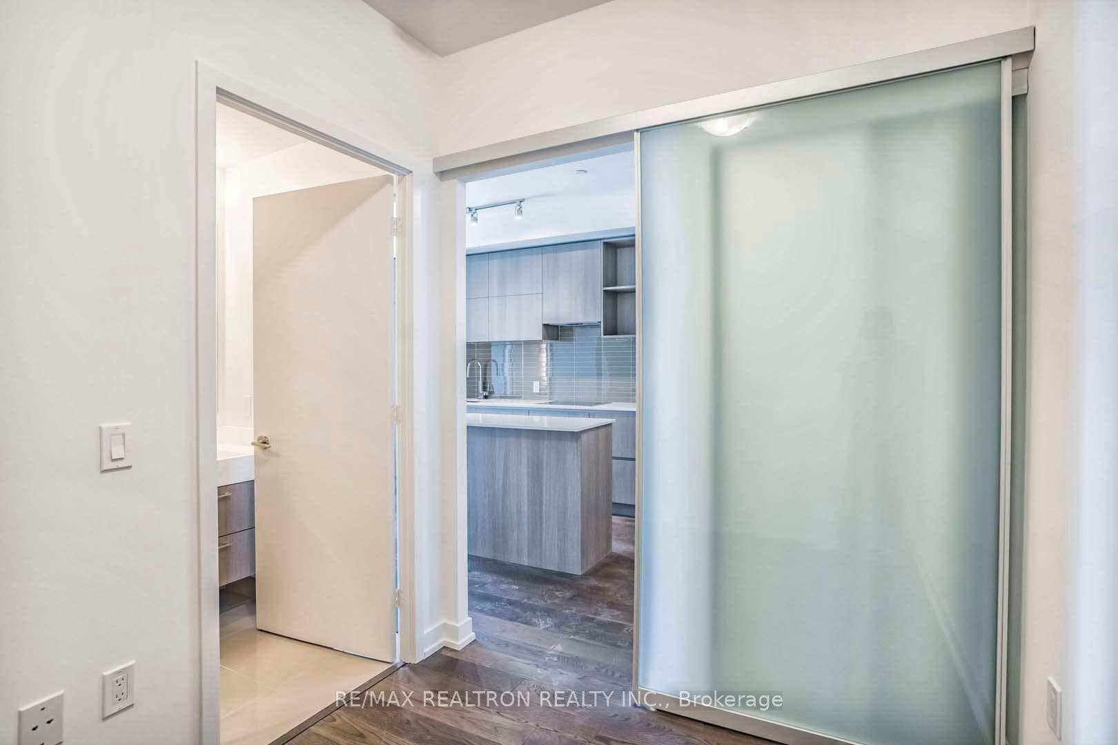 1 Yorkville Avenue Unit 3112 photo 18