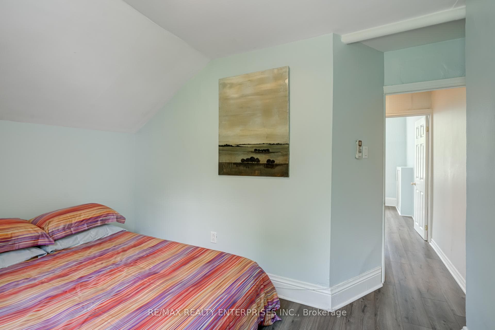 42 Roslin Avenue photo 19