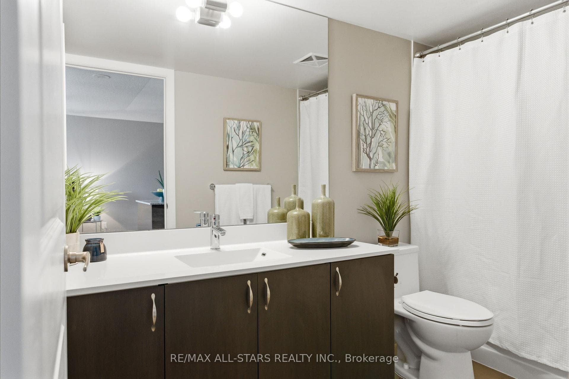 1235 Bayly Street Unit 1216 photo 14
