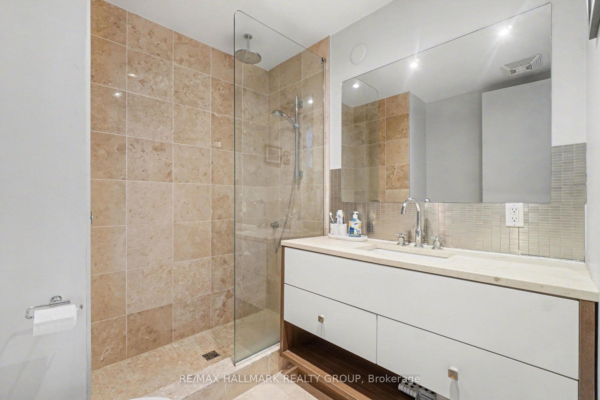 300 Lisgar Street Unit 1208 photo 12