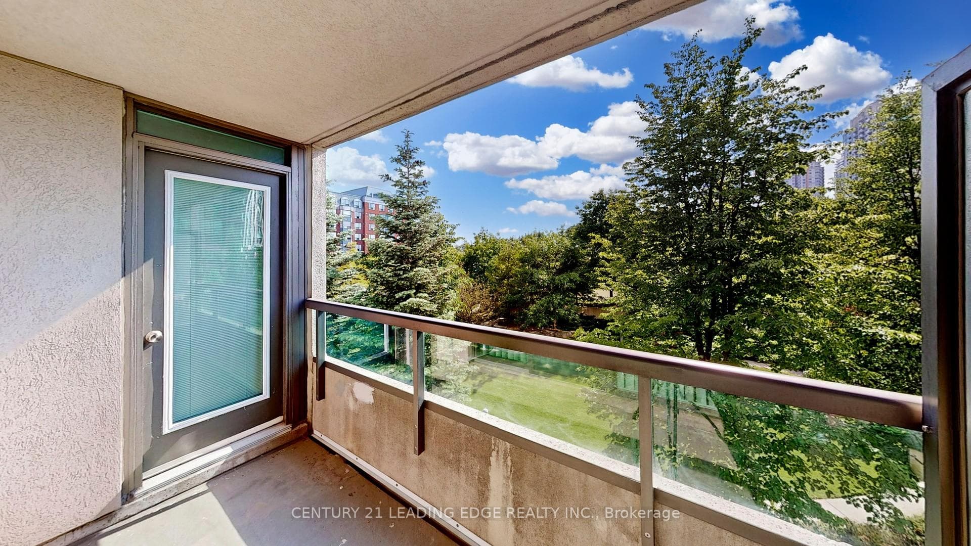 68 Grangeway Avenue Unit 312 photo 31