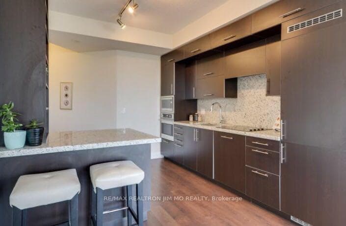 5 Sheppard Avenue Unit 3923 photo 3