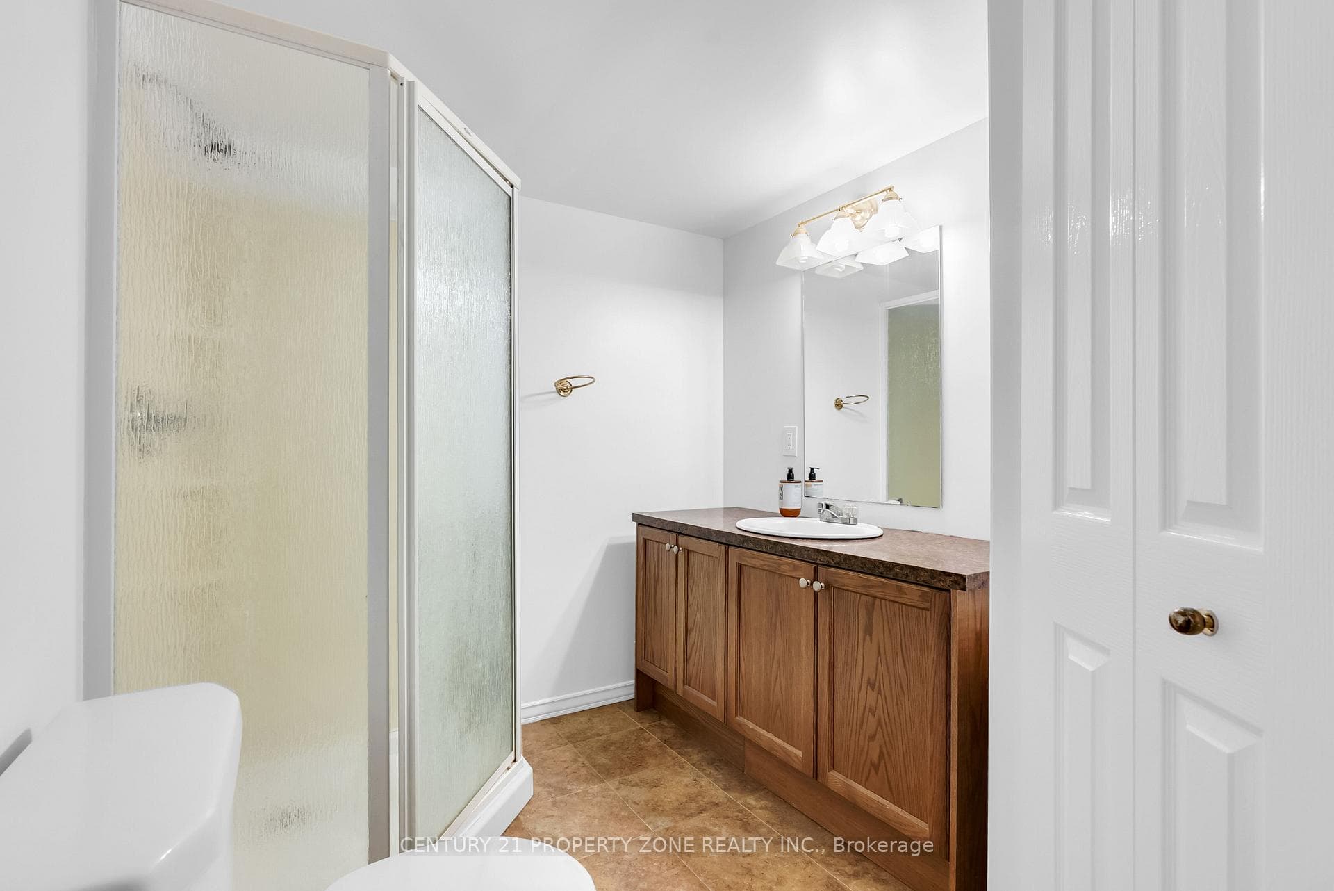 75 Benjamin Crescent photo 39