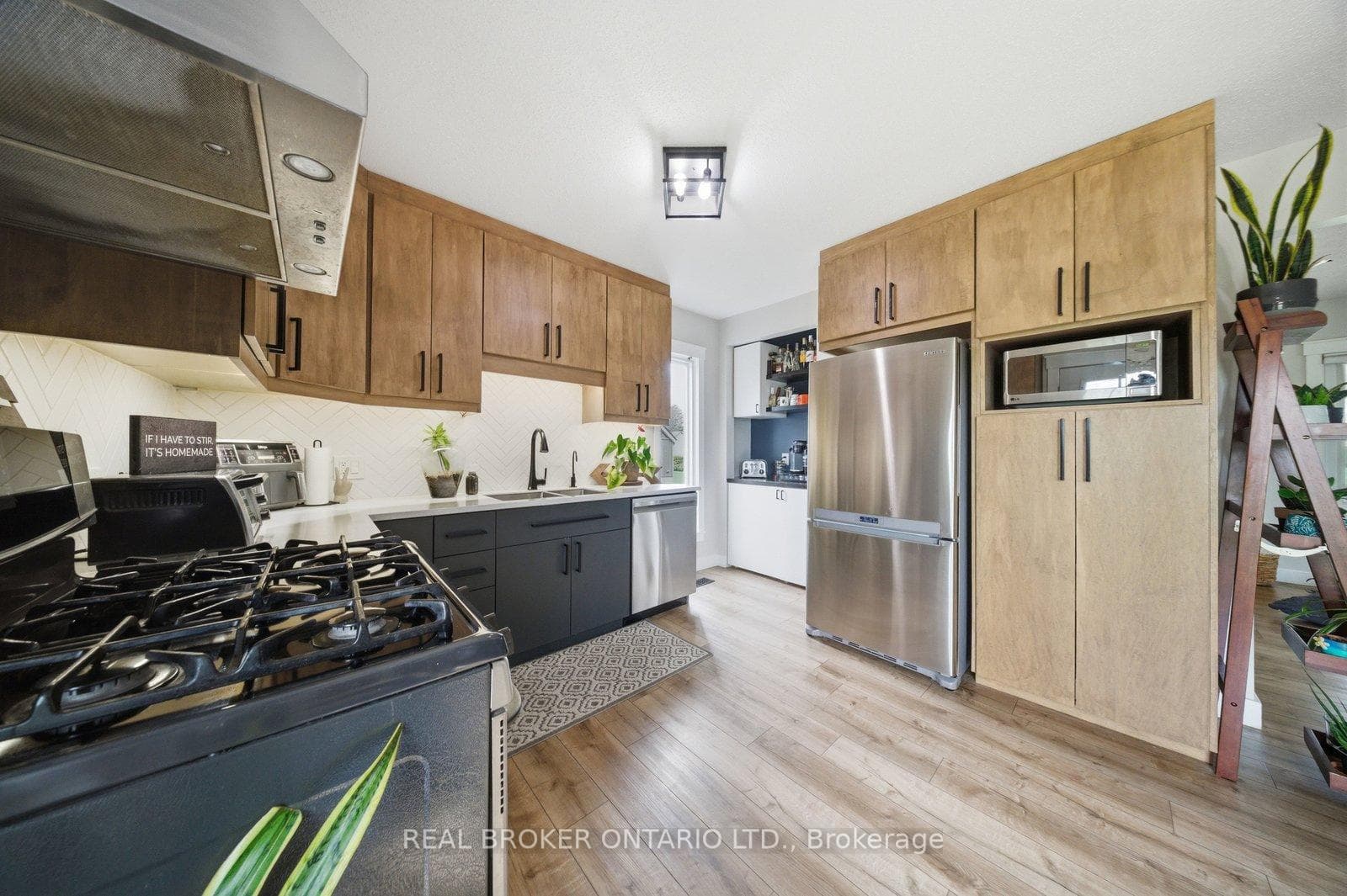 100 La Salette Road photo 10