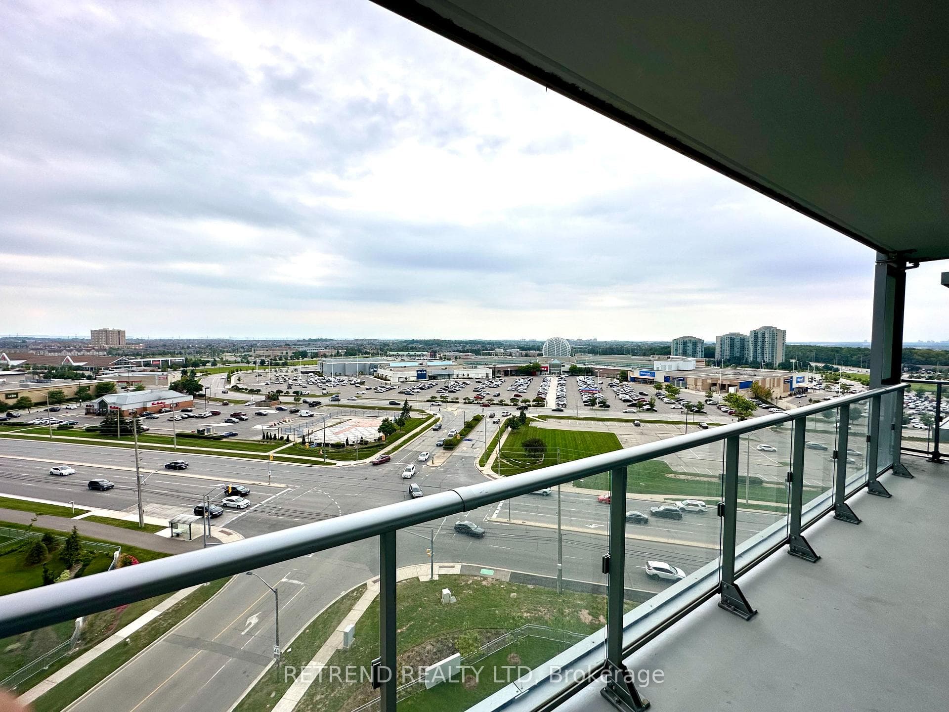 Balcony - Wrap Arnd
