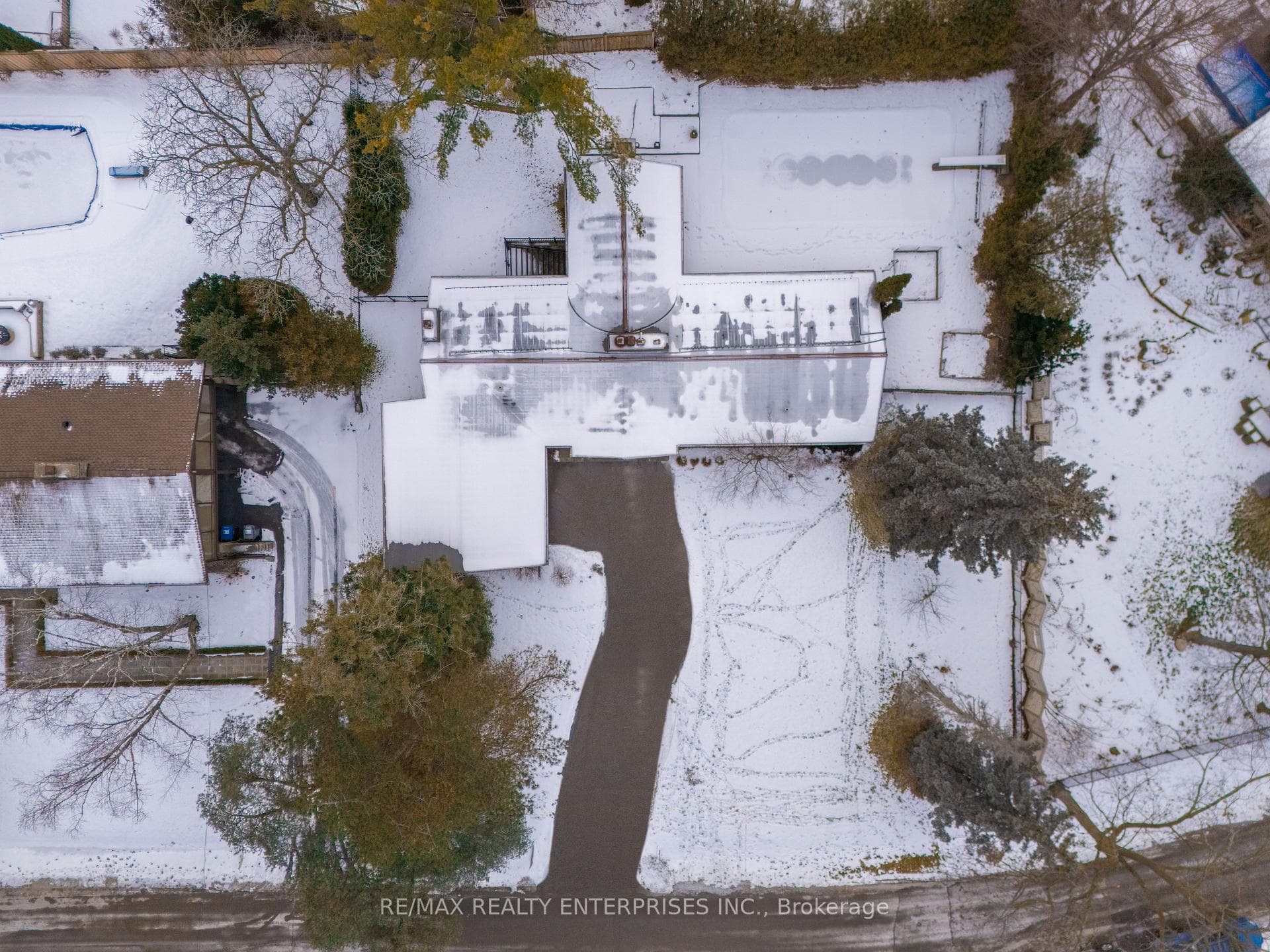 438 Temagami Crescent photo 36