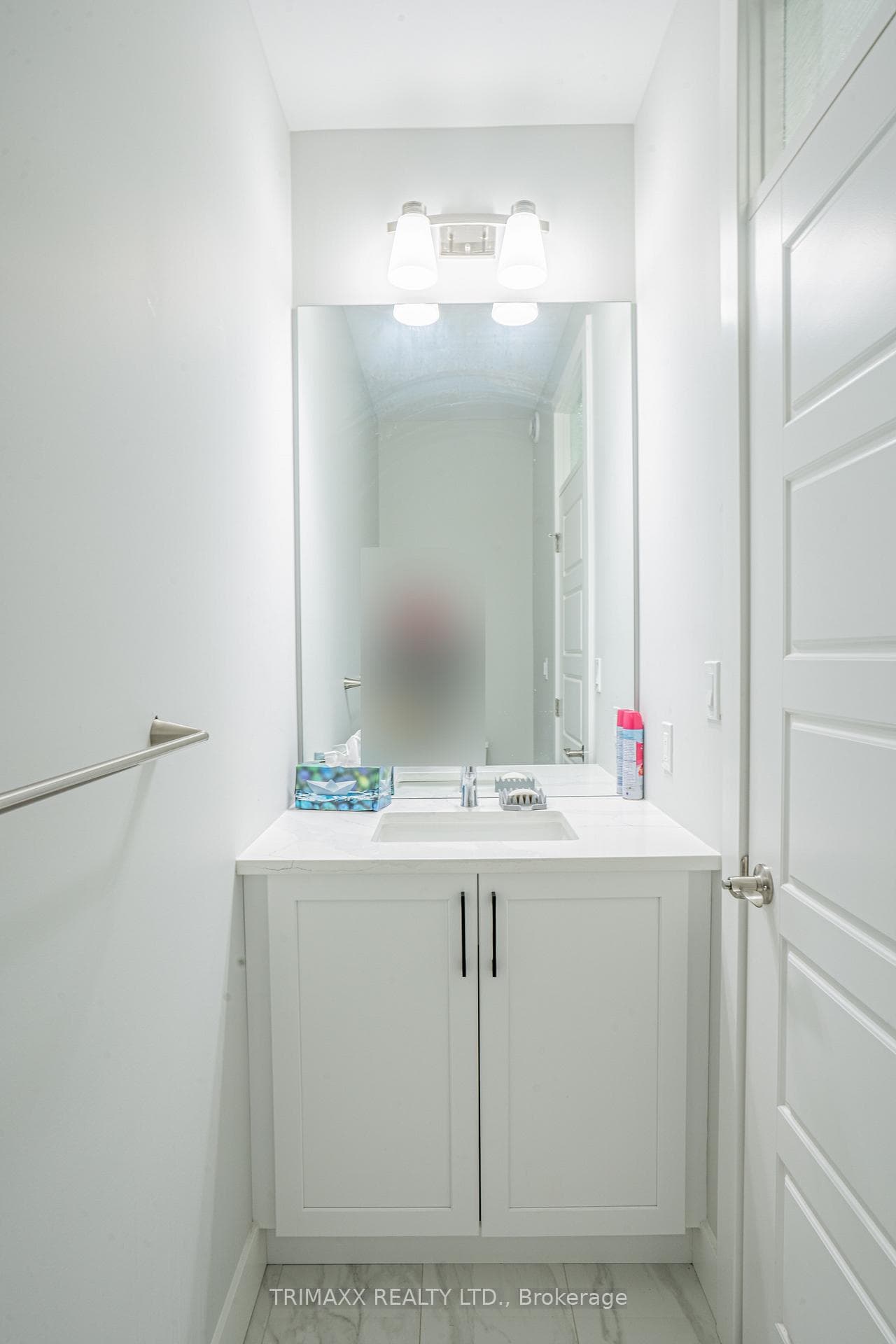 188 Foxborough Place photo 18