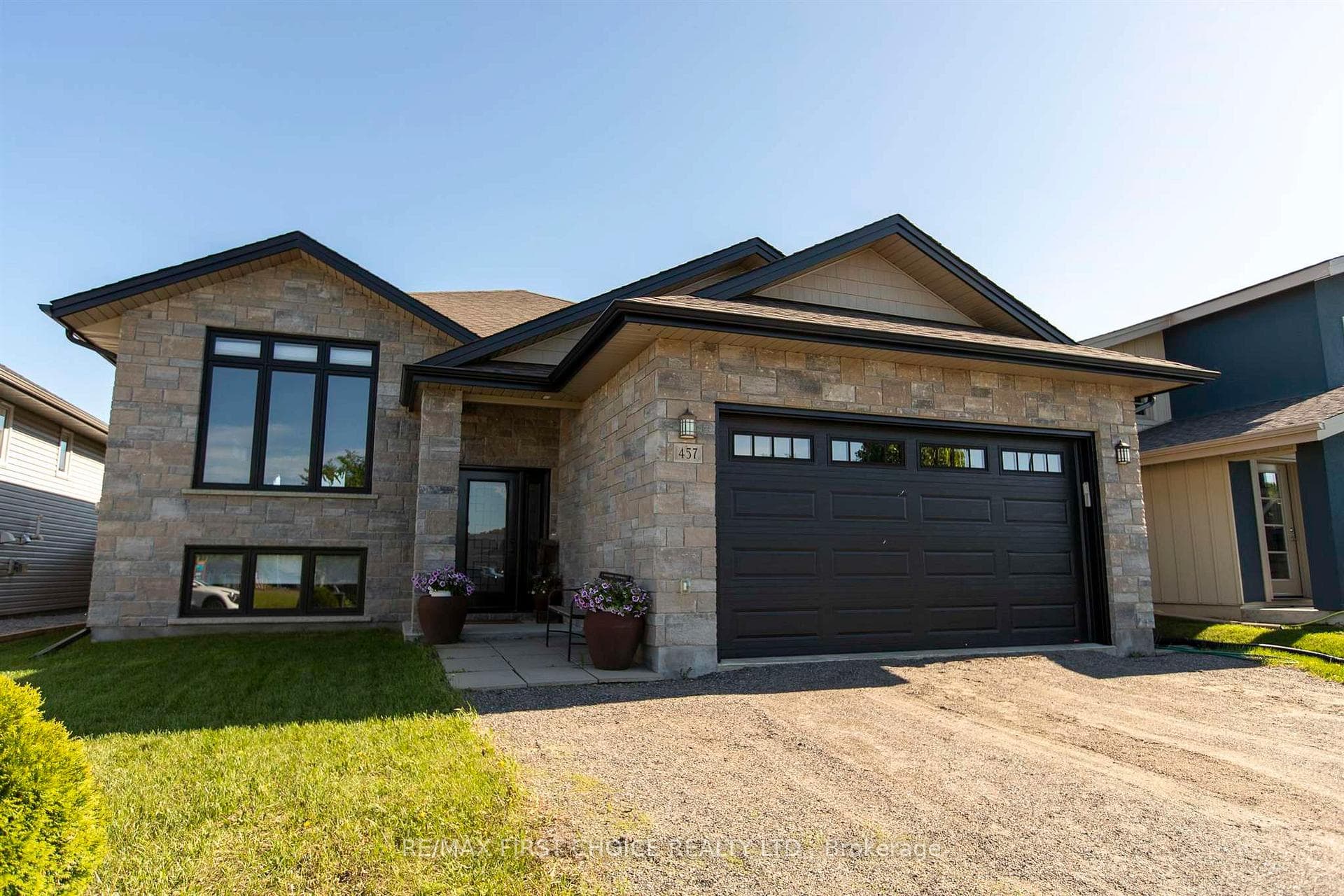 457 Gemstone Drive photo 2