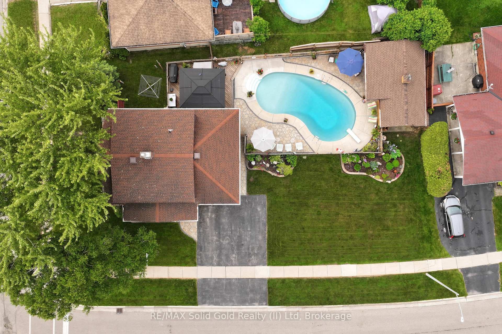 1 Kingfisher Drive photo 3