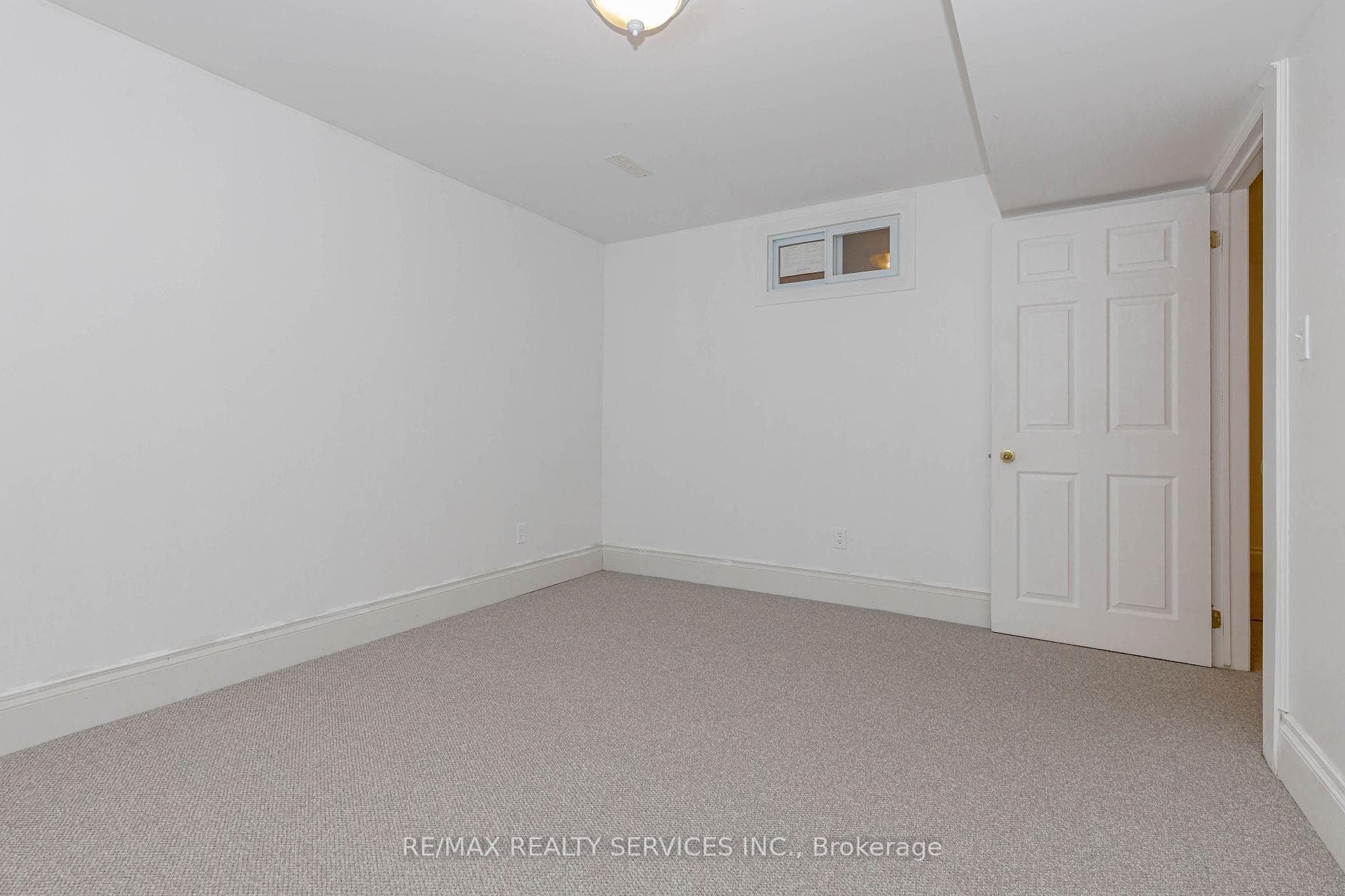 5028 Northern Lights Circle photo 35