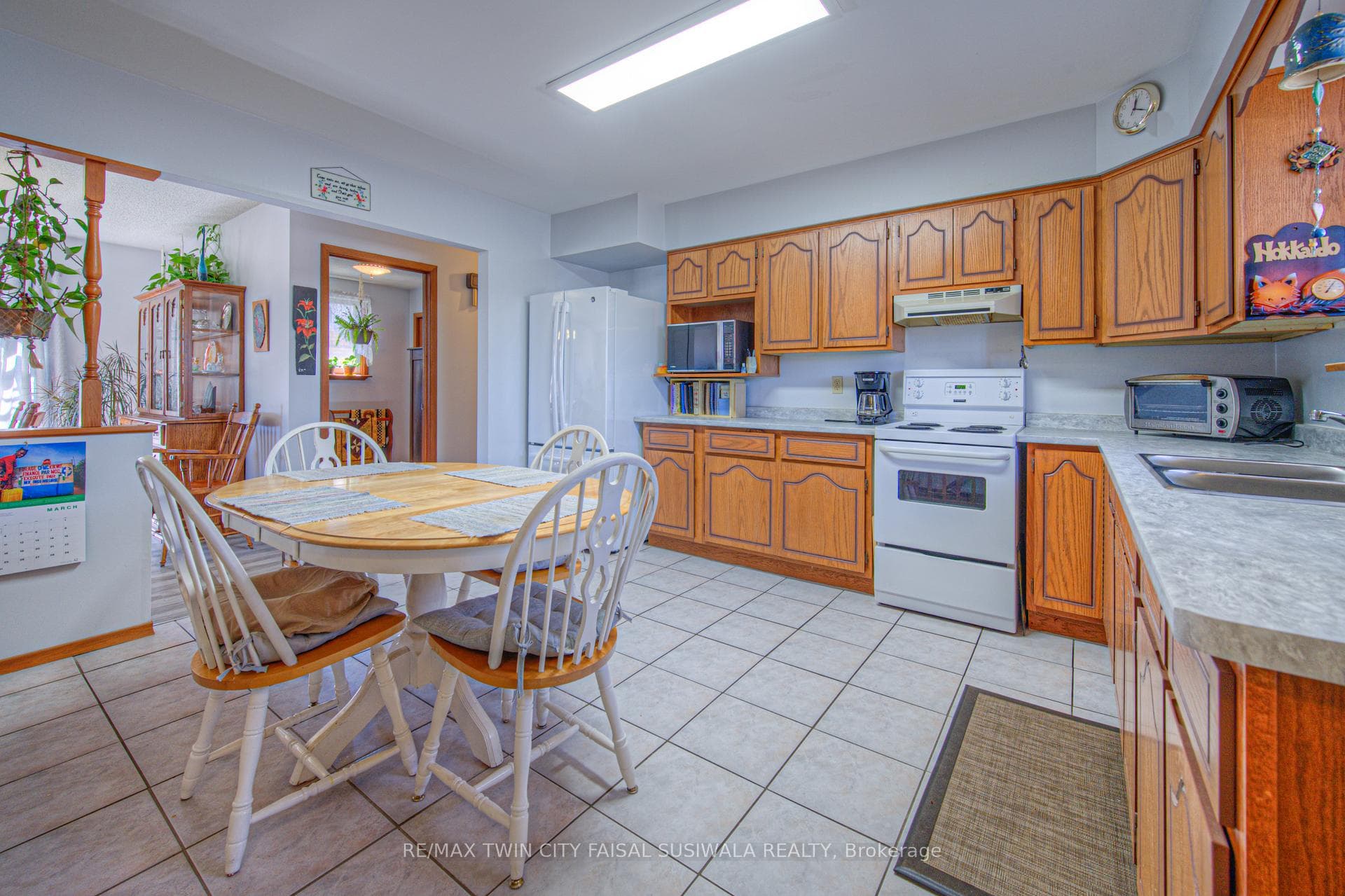 968 Langs Circle photo 14