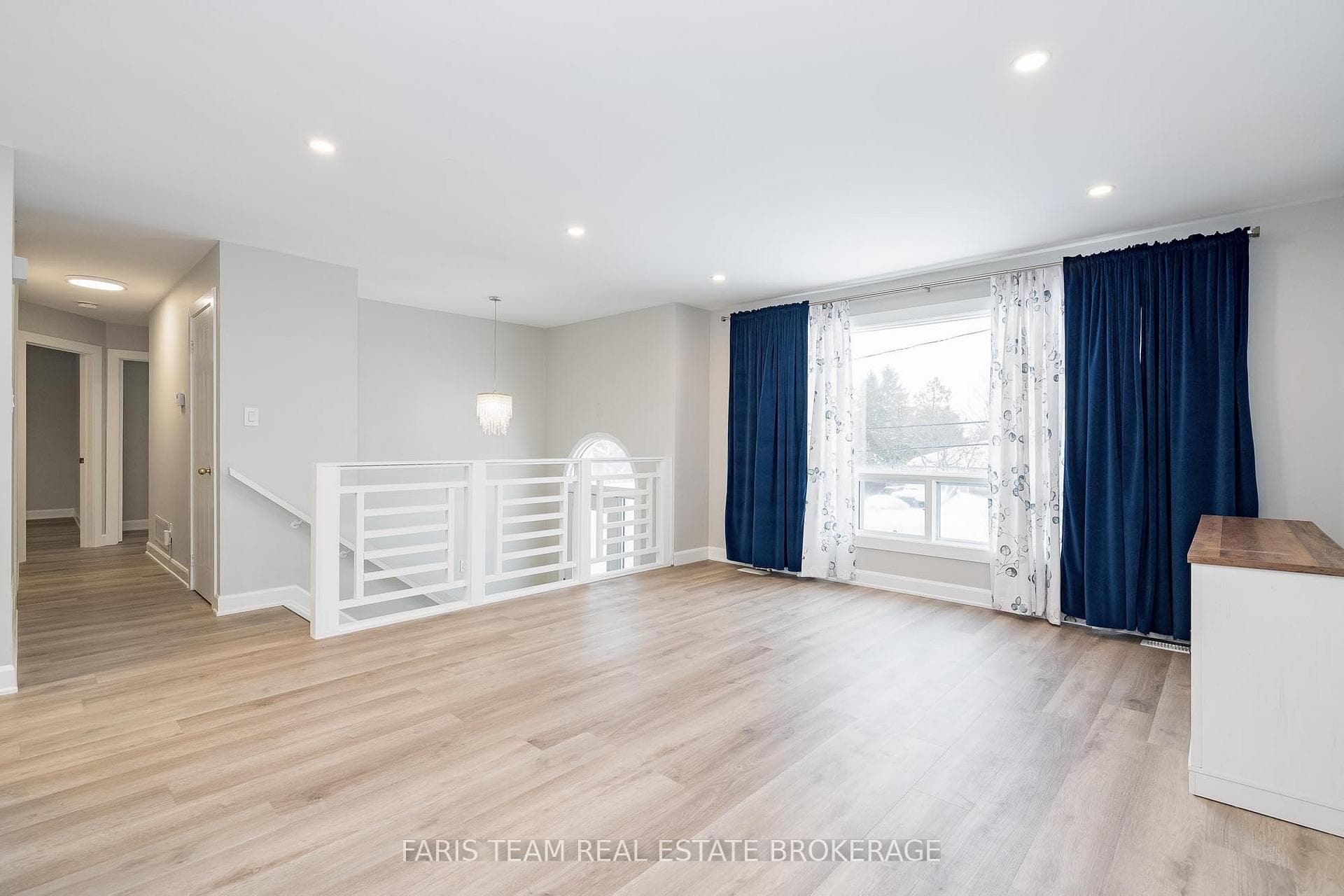 214 Huronia Road photo 13