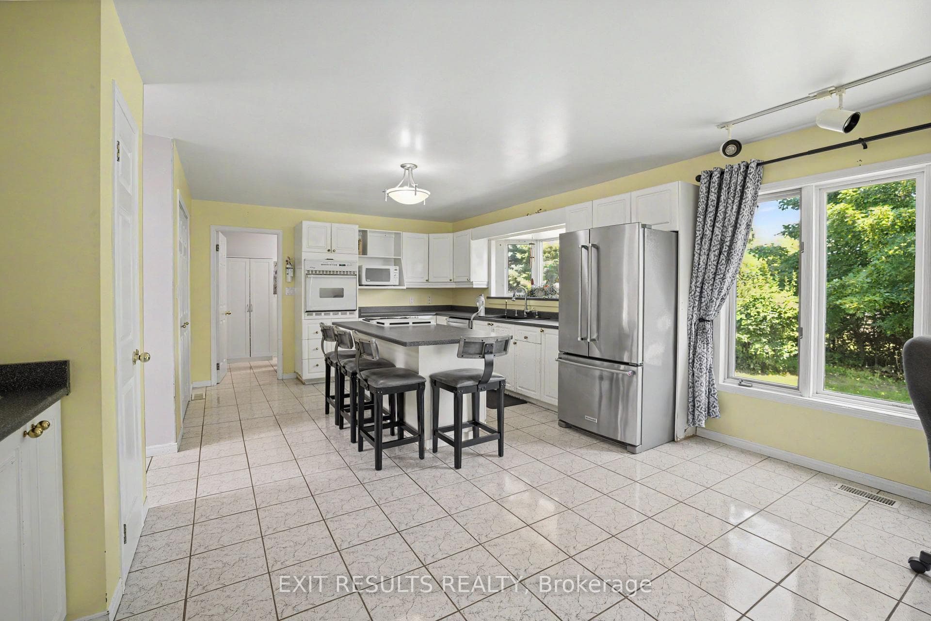 51 Elizabeth Street photo 10
