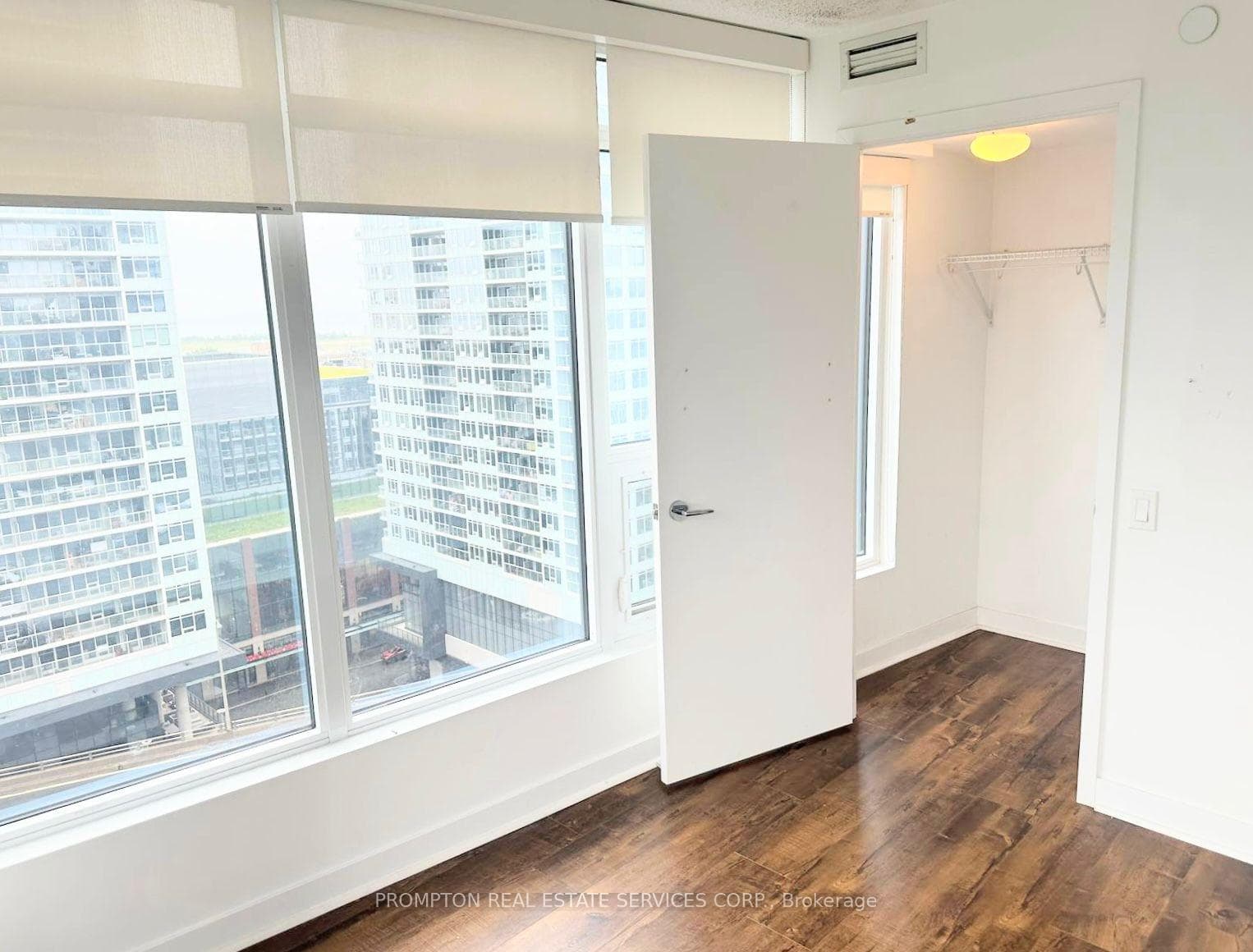 70 Queens Wharf Road Unit 1712 photo 10