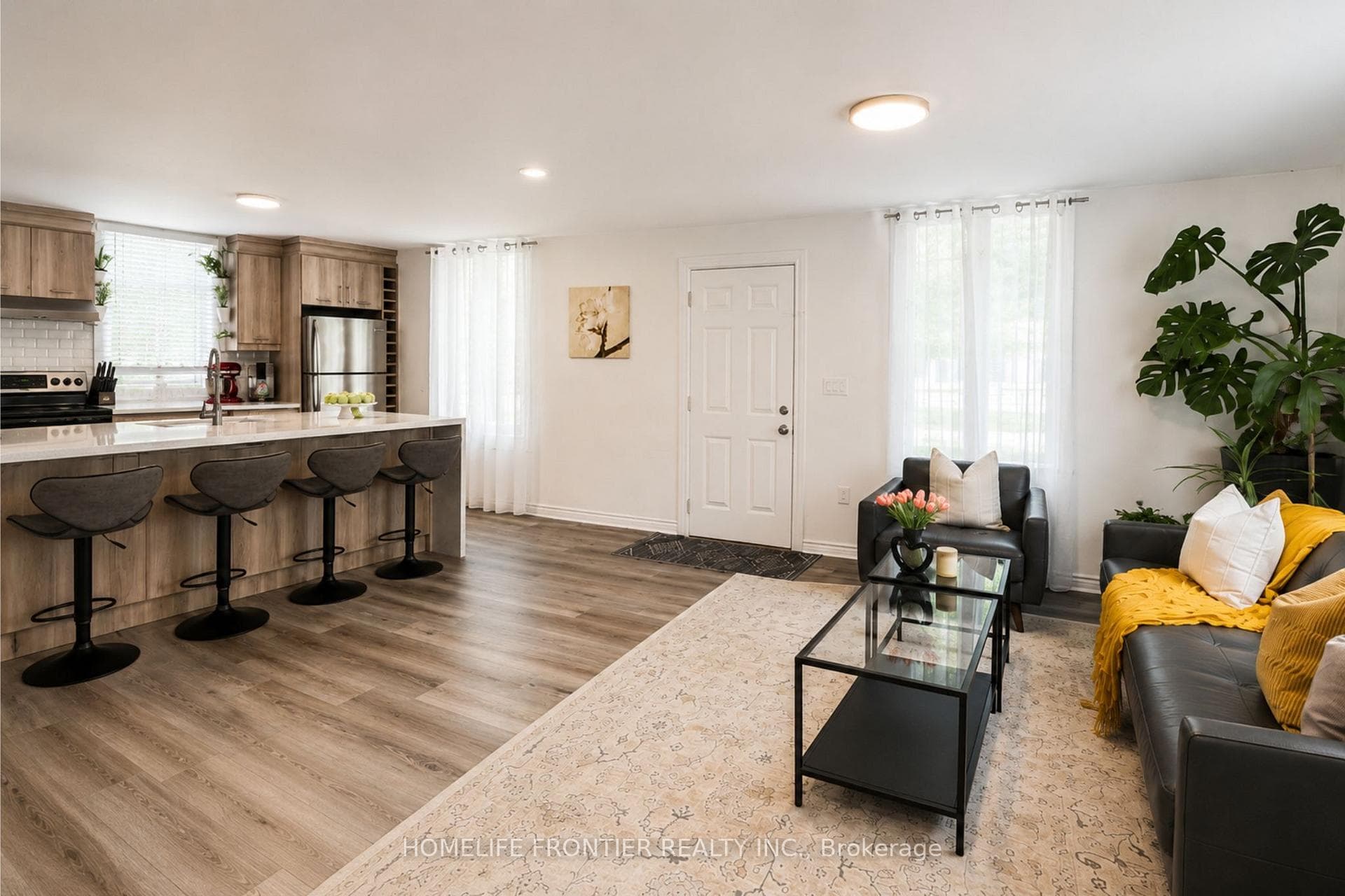 634 Gorham Street photo 3