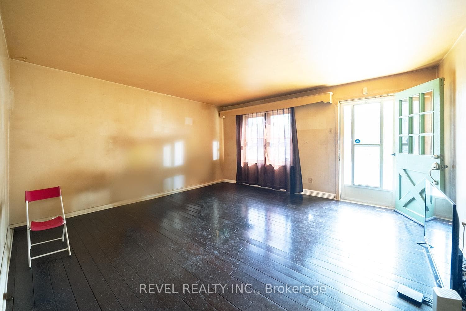 96 Maitland Street photo 3