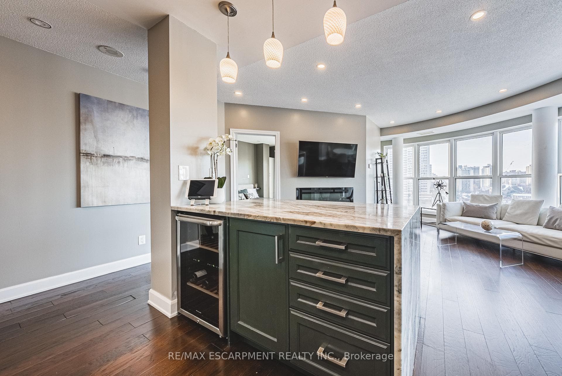 135 James Street Unit 1014 photo 7