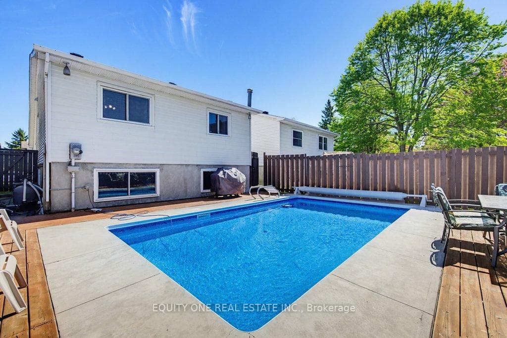 1112 Burgundy Lane photo 41