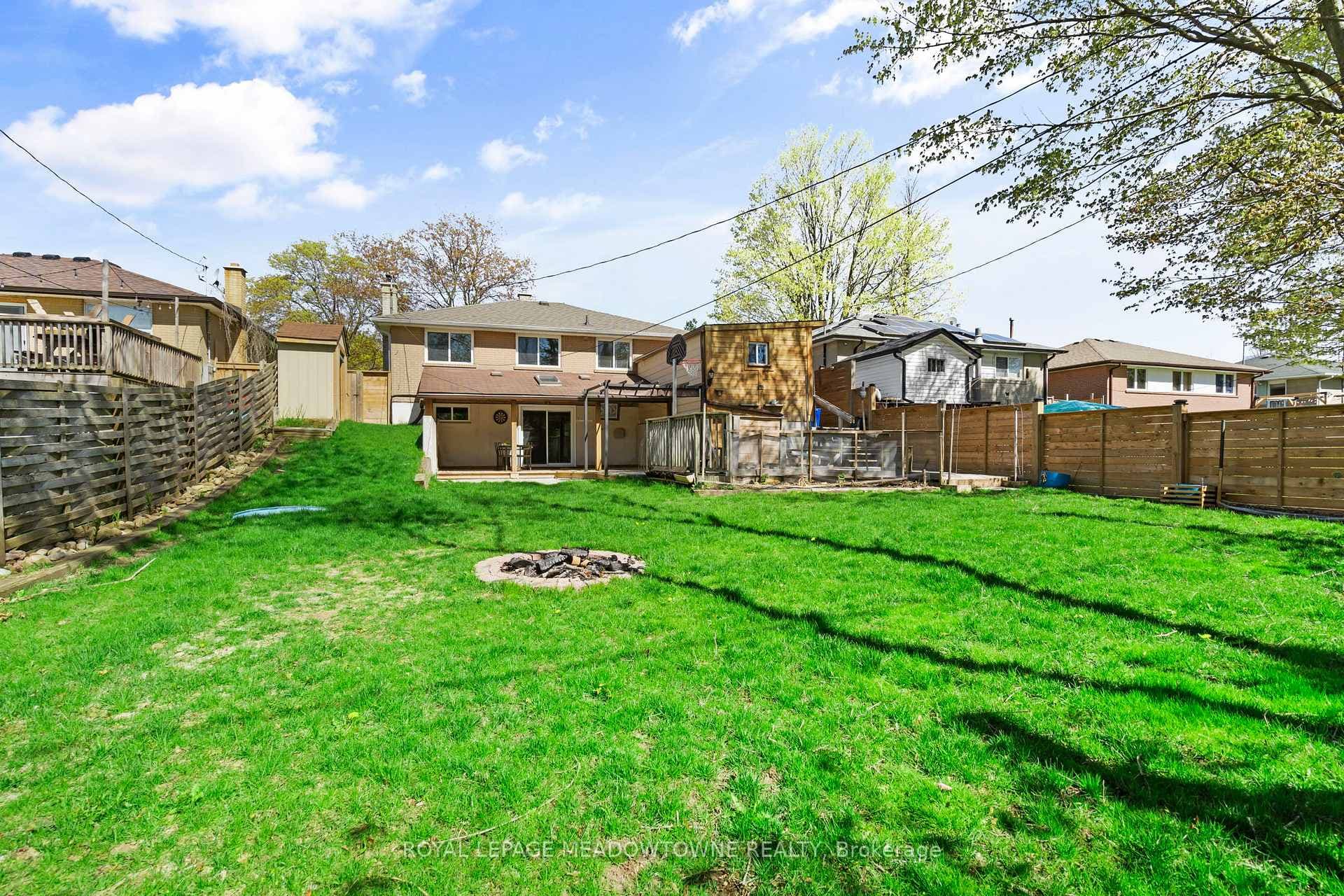 176 Longfield Road Unit Upper photo 22