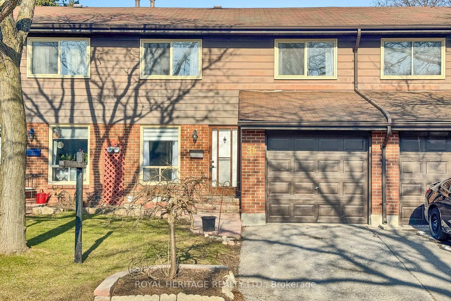 **155 Glovers Road #31, Oshawa**