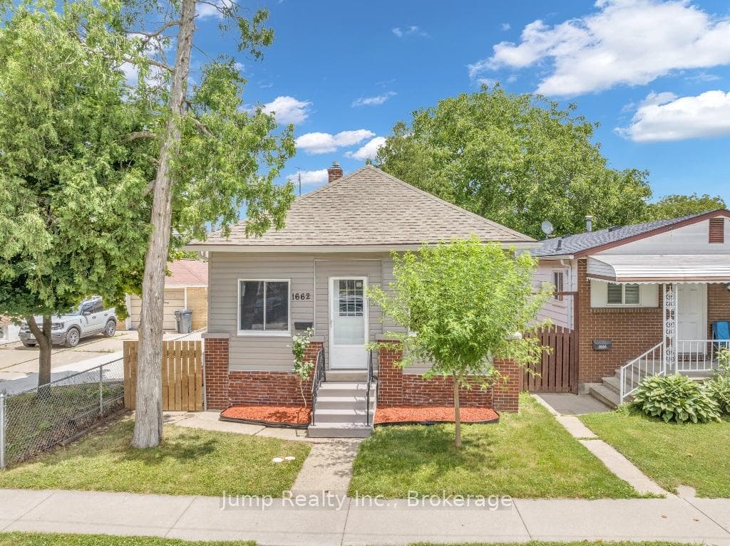 1662 Cadillac Street photo 1