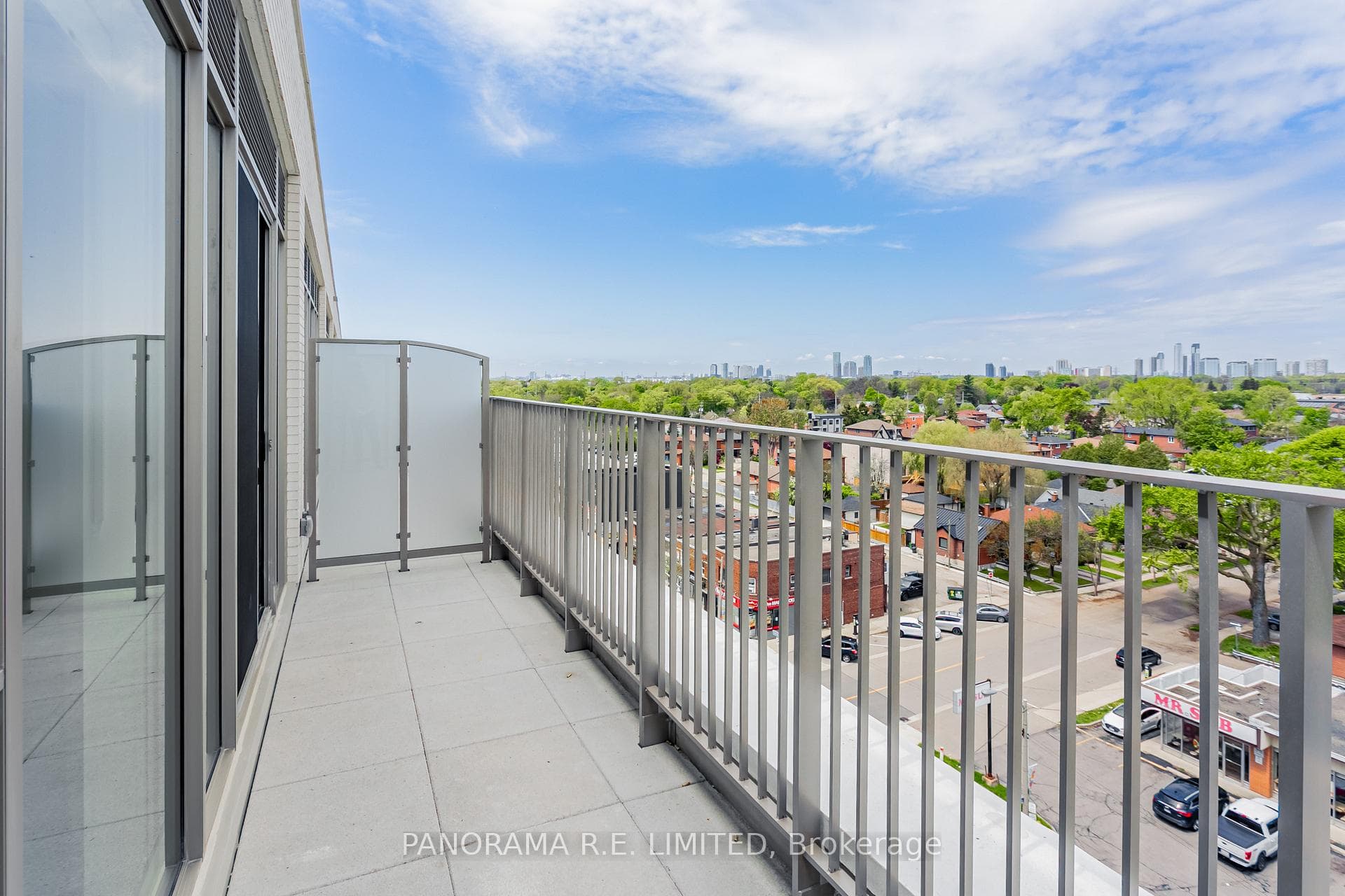 689 The Queensway N/A Unit PH817 photo 16
