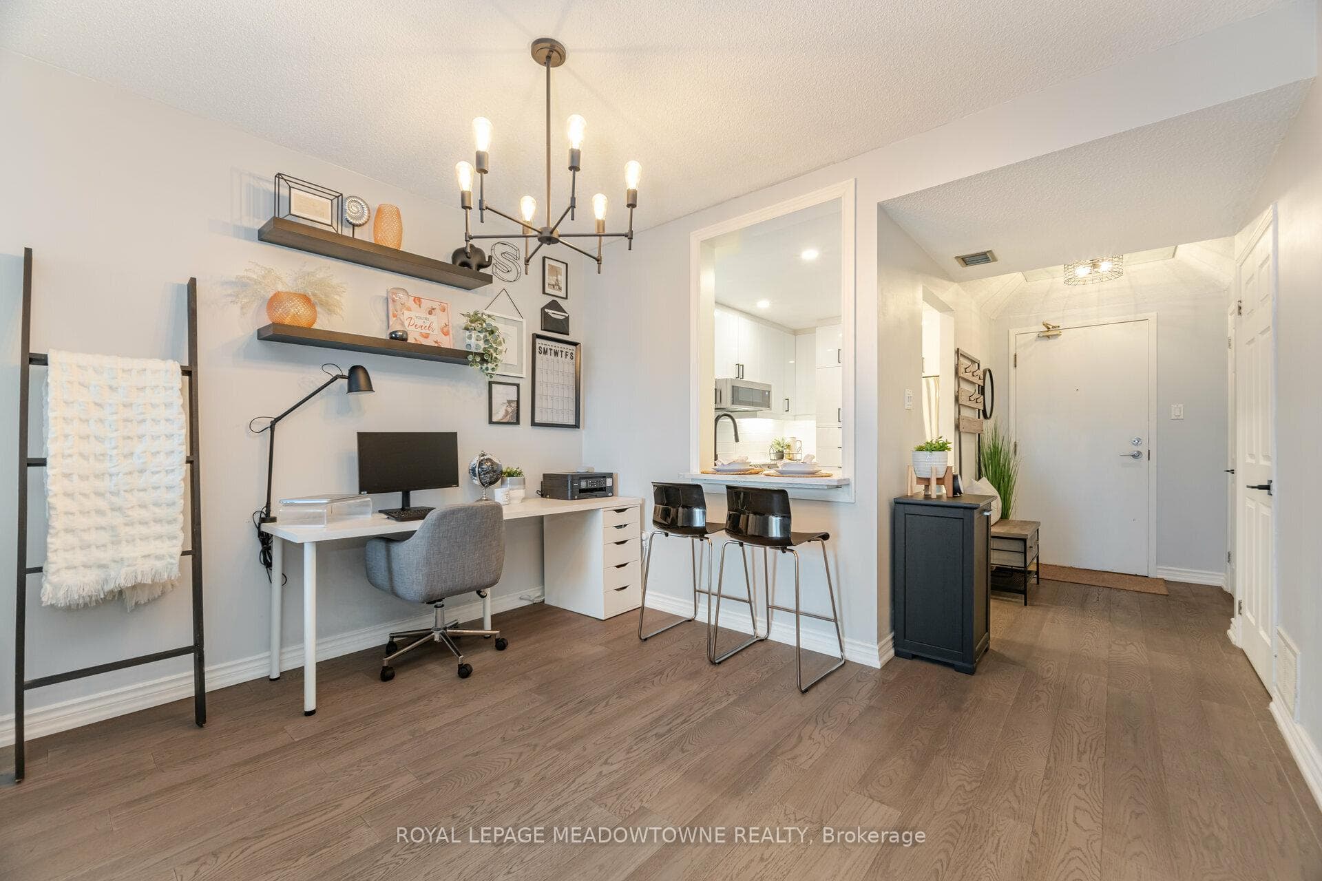 102 Bronte Road Unit 203 photo 9