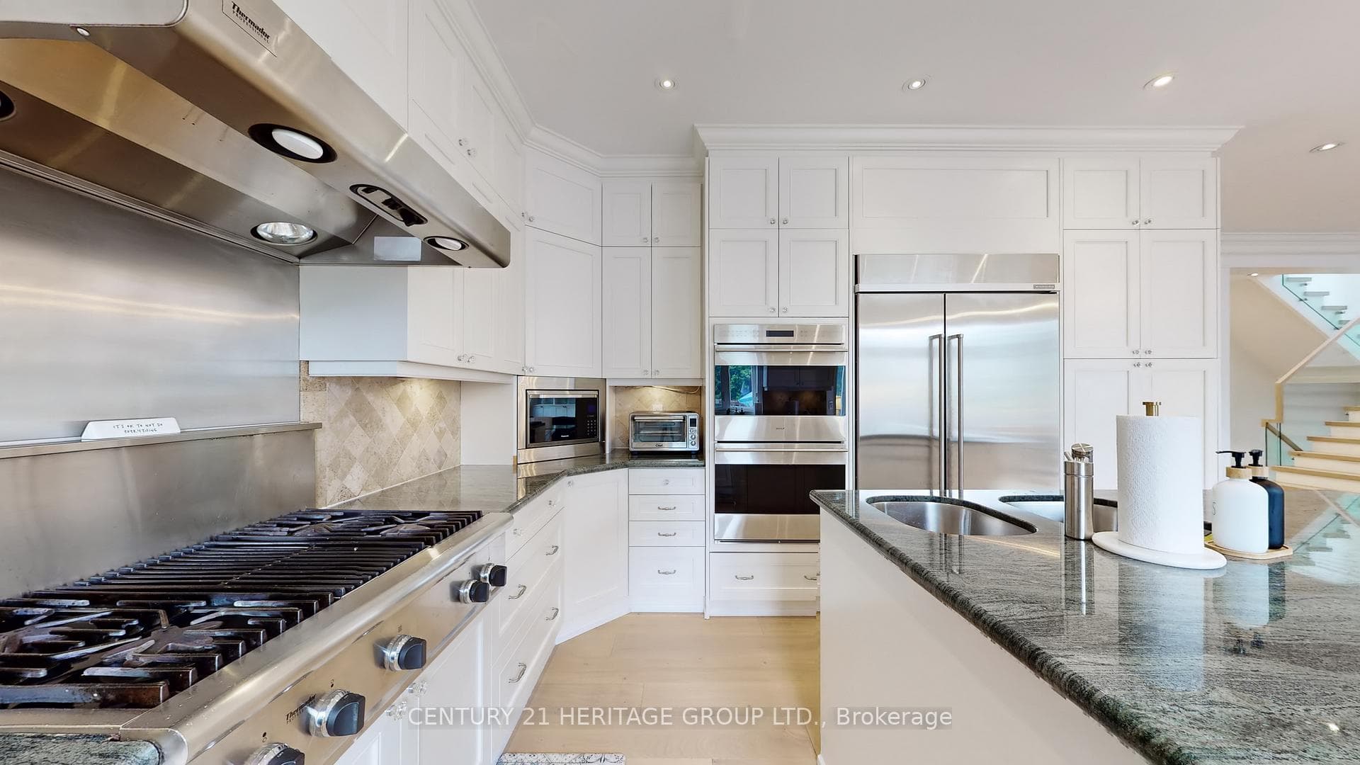 109 Pondview Road photo 12