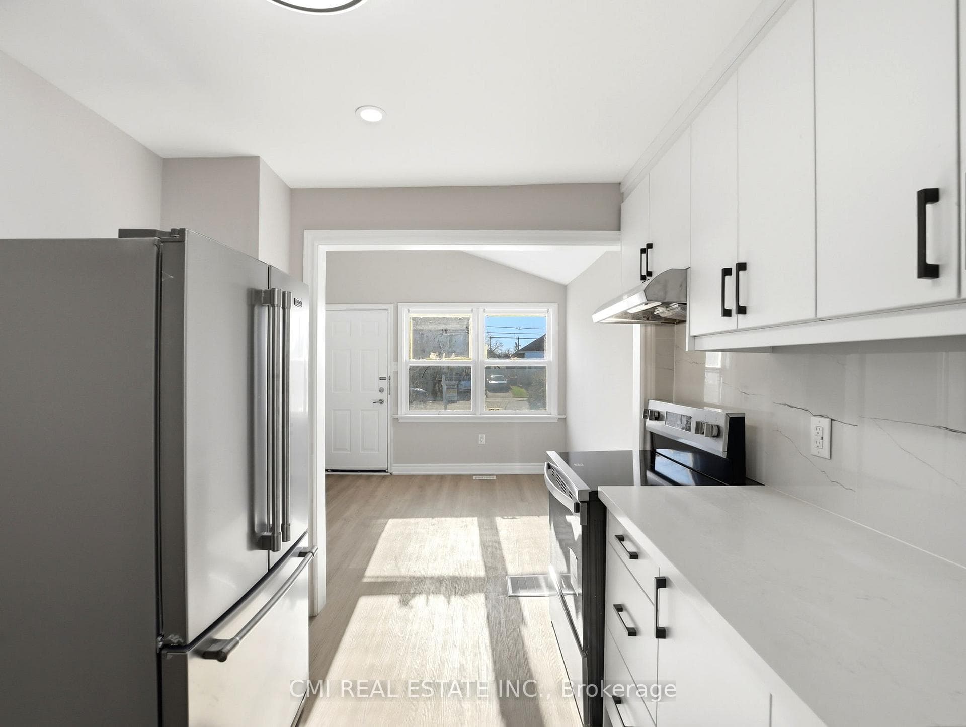86 Adair Avenue photo 12