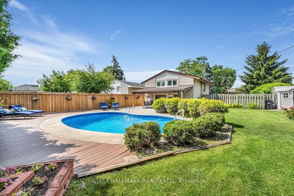 433 Seabourne Drive photo 29