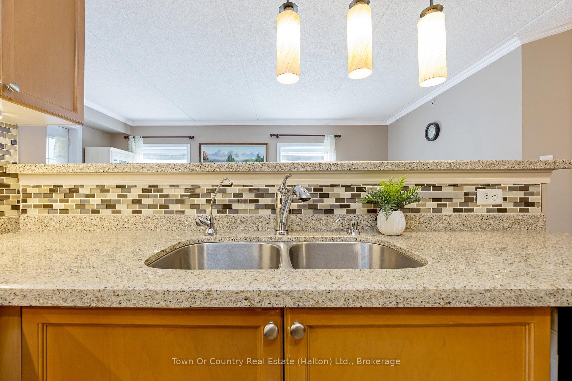 1487 Maple Avenue Unit 114 photo 9