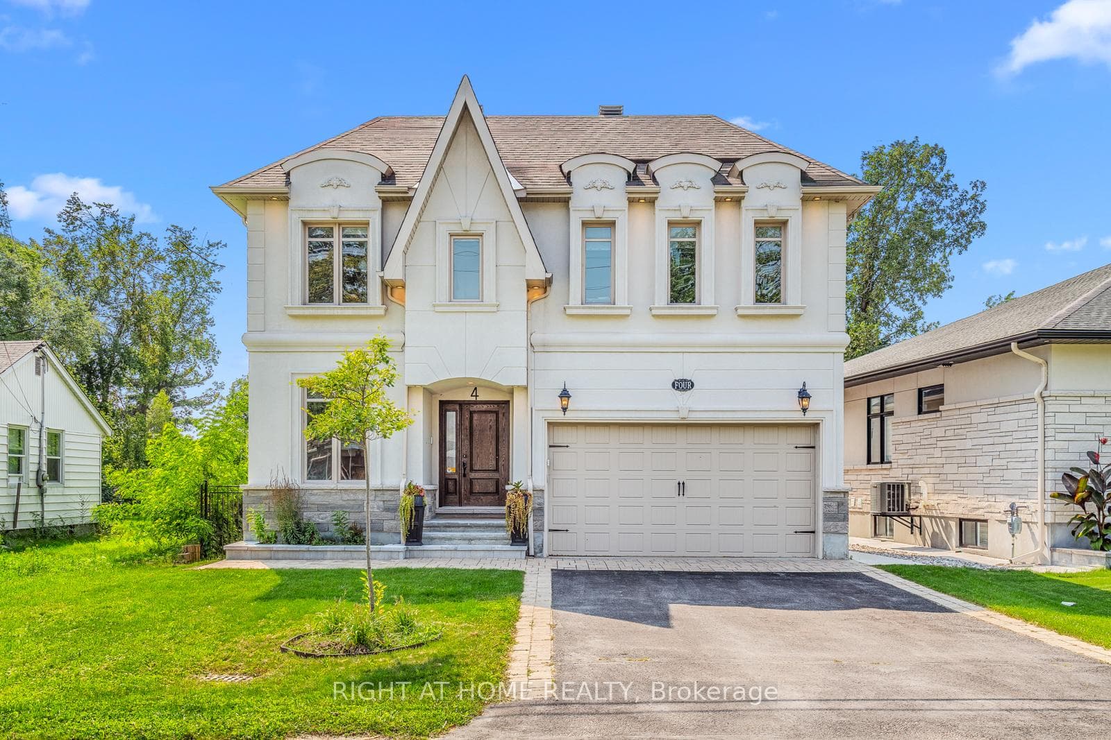4 Leona Avenue photo 1