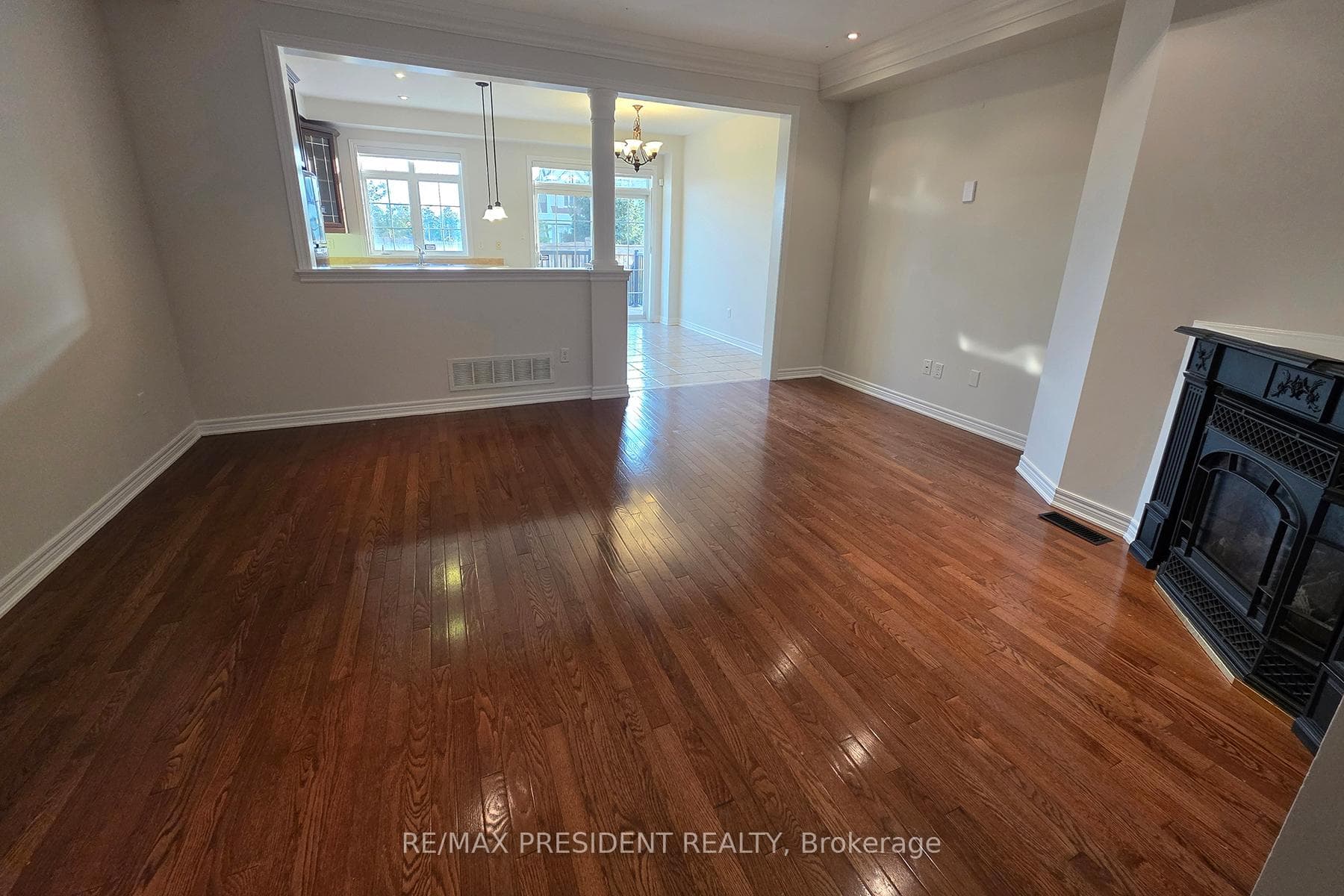 101 Royal Vista Road photo 6