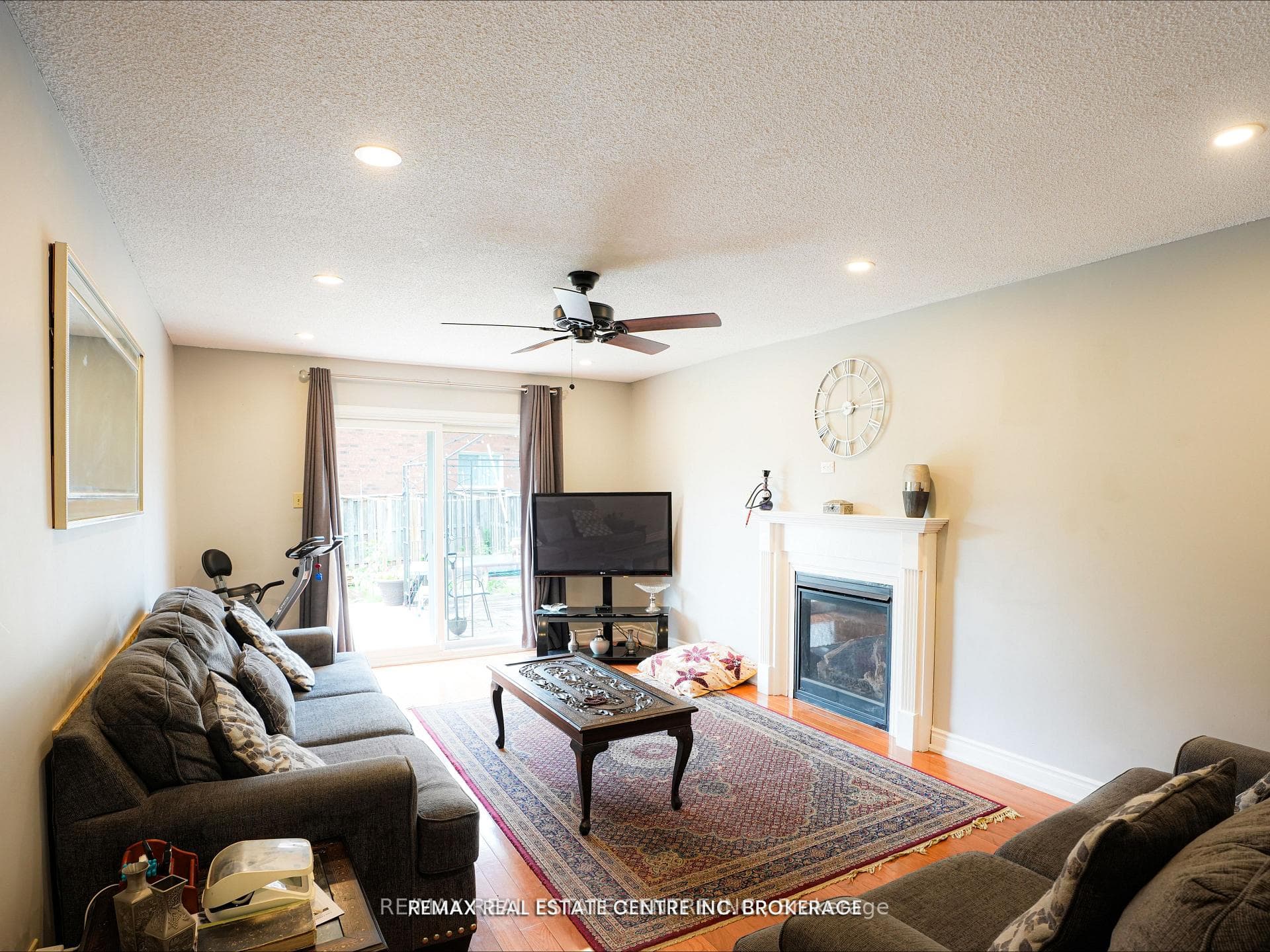 4449 Idlewilde Crescent photo 19