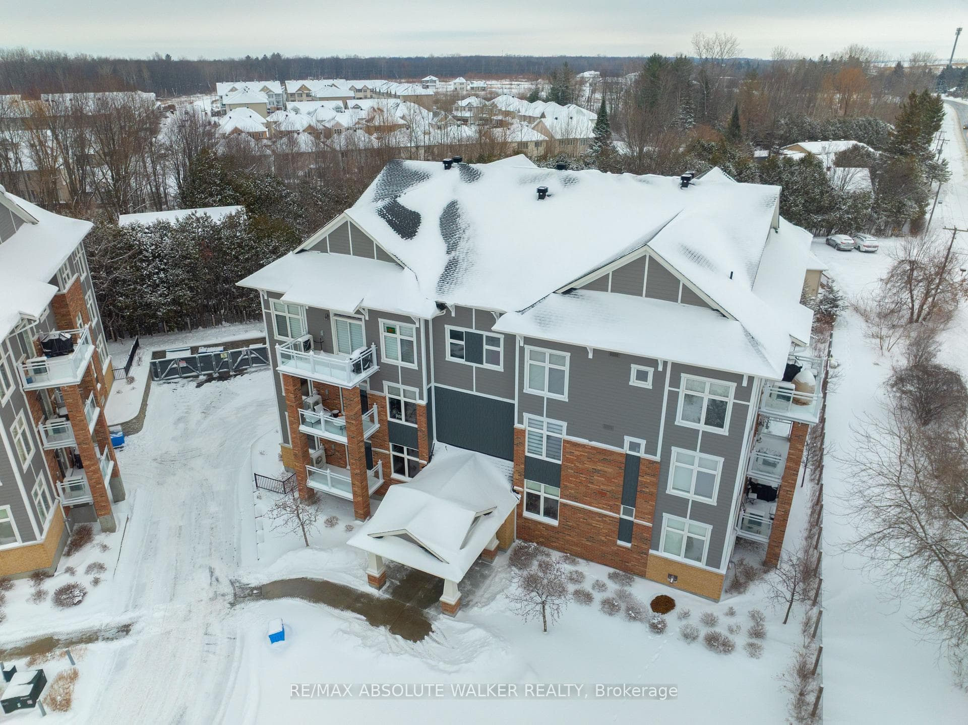 305 Elizabeth Cosgrove Private Unit 101 photo 40