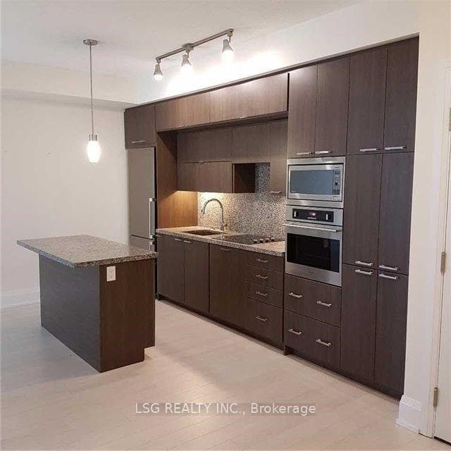 120 Harrison Garden Boulevard Unit 1110 photo 2